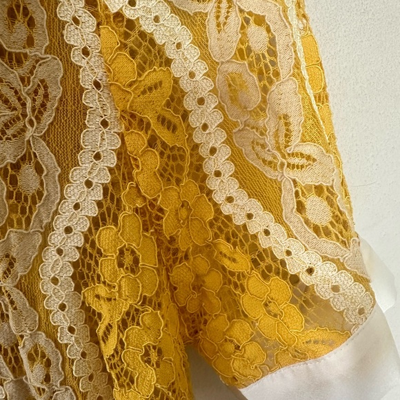 Short Set - Picture 5 of 6